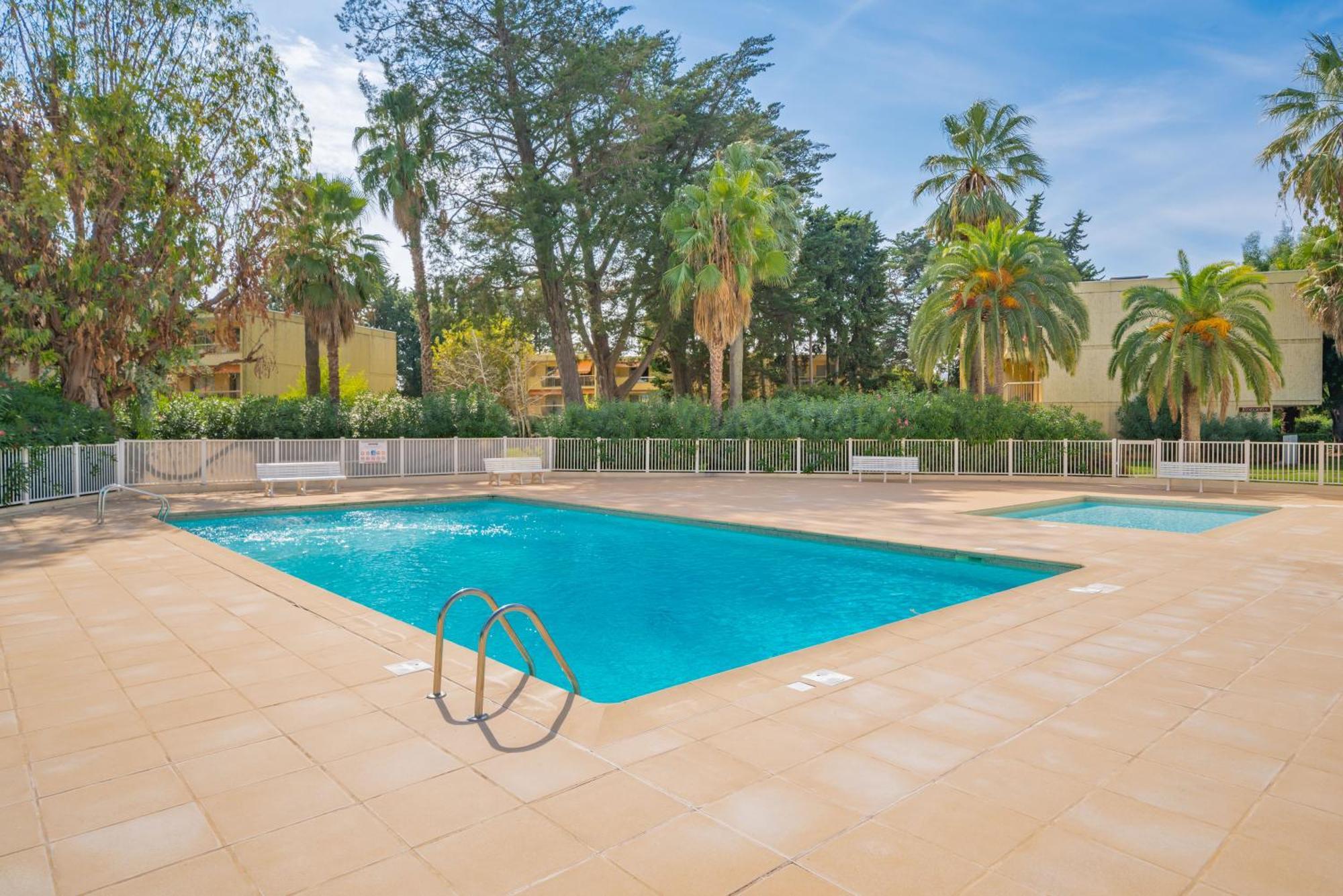 Les 15 Pins & La Mer -Your Green Getaway Near Sea & Beach Antibes Zewnętrze zdjęcie