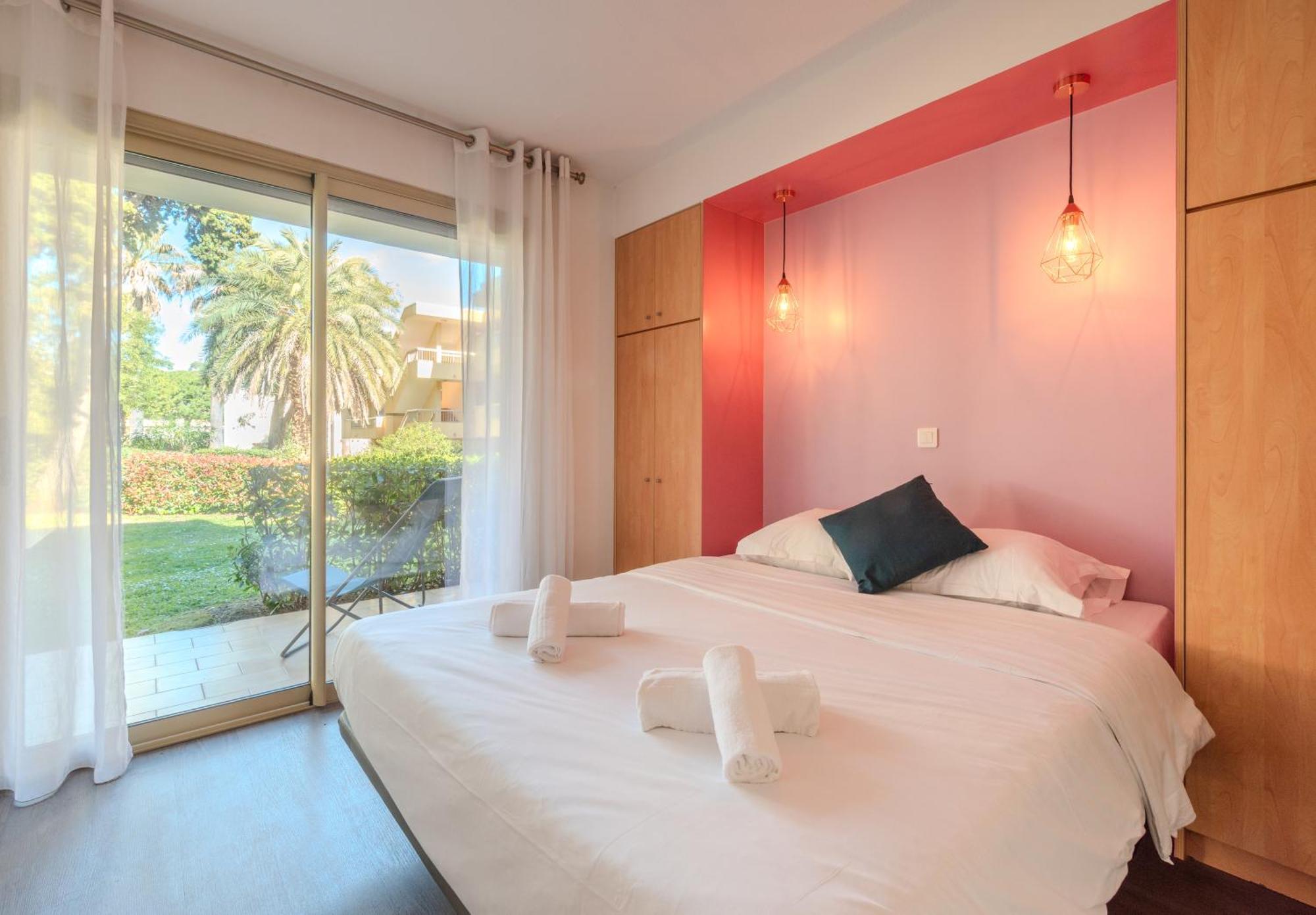 Les 15 Pins & La Mer -Your Green Getaway Near Sea & Beach Antibes Zewnętrze zdjęcie