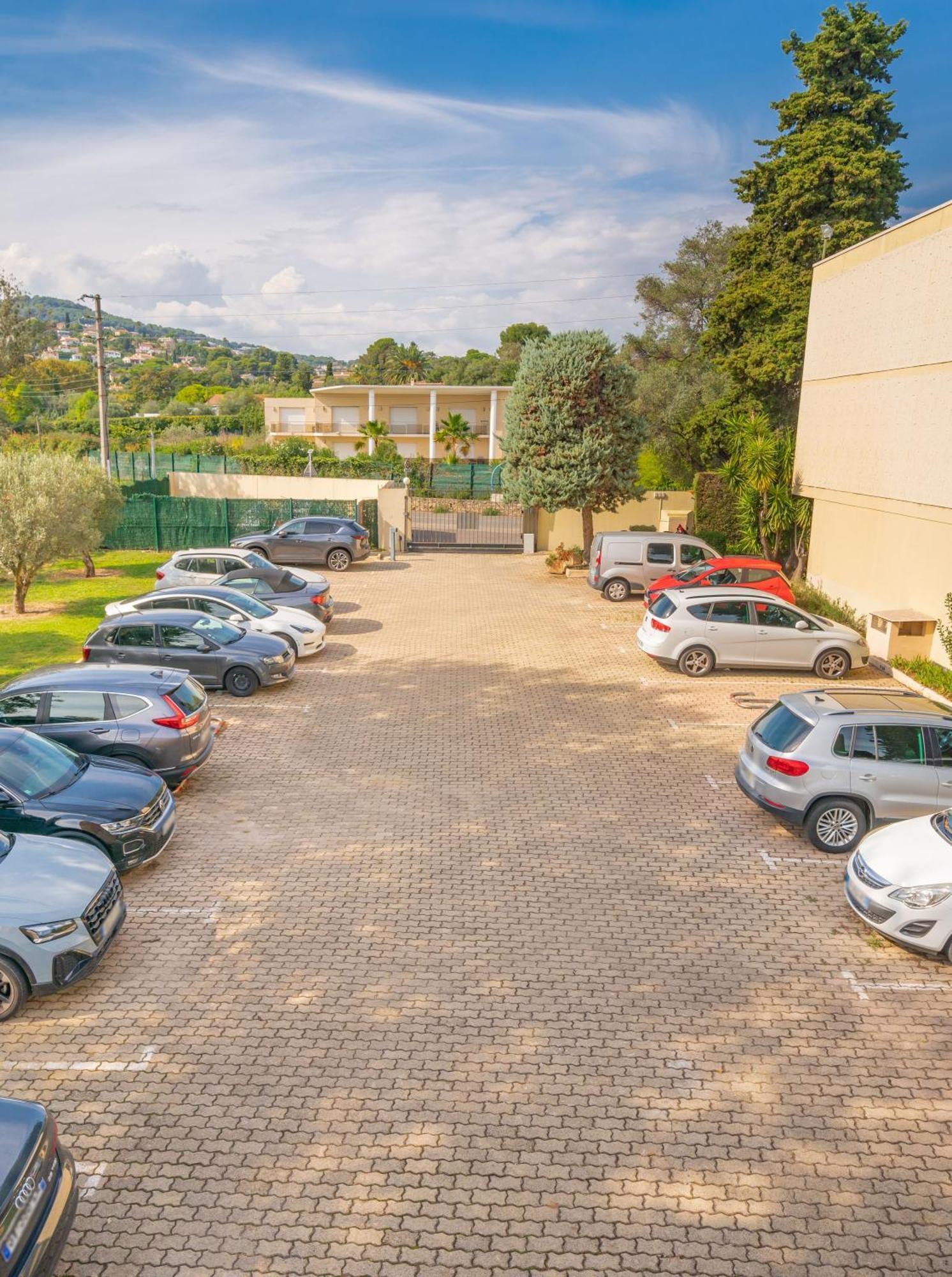 Les 15 Pins & La Mer -Your Green Getaway Near Sea & Beach Antibes Zewnętrze zdjęcie